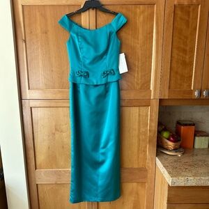 NWT Scott McClintock Petites Vintage Formal Gown Prom Dress Size 6 Turquoise